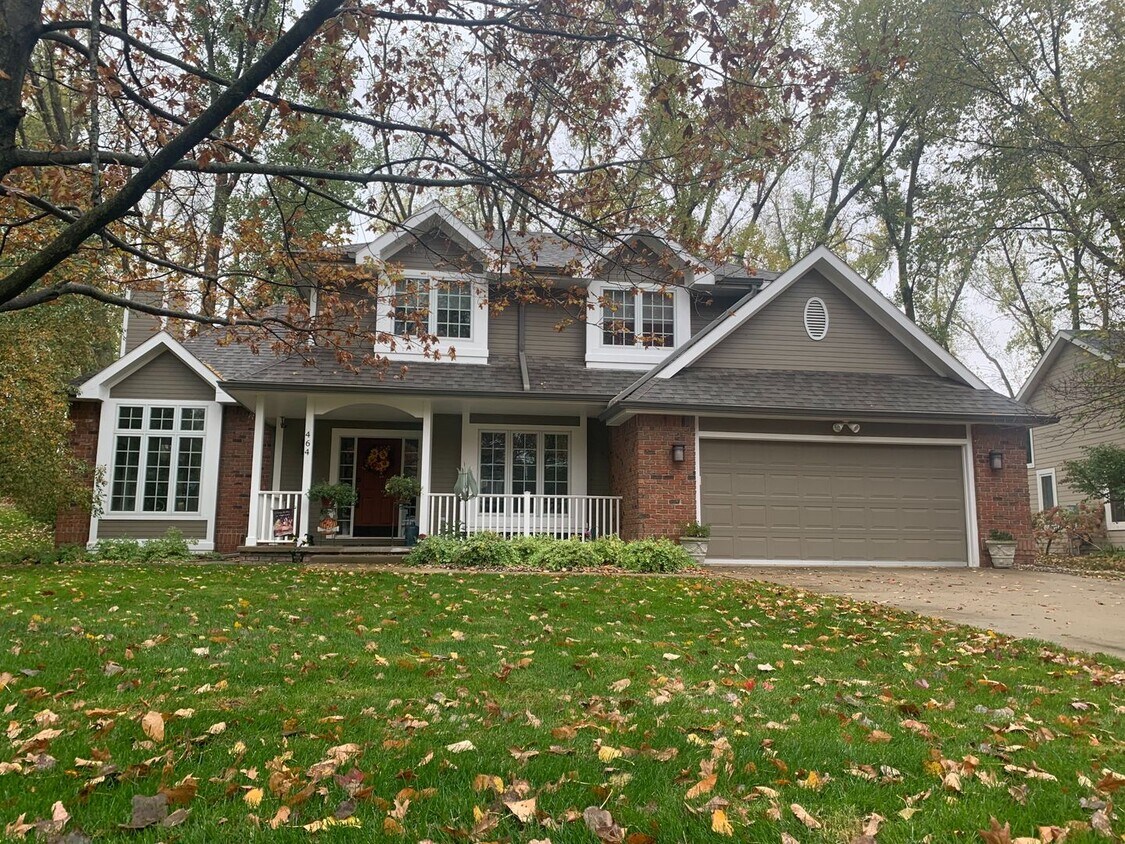 464 S Royal Troon, Dakota Dunes, SD 57049 House Rental in Dakota