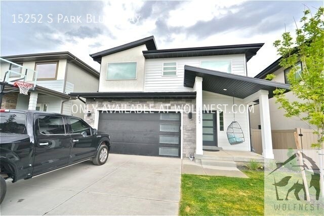 Foto del edificio - Luxurious 4 Bedroom Bluffdale Home! No Dep...