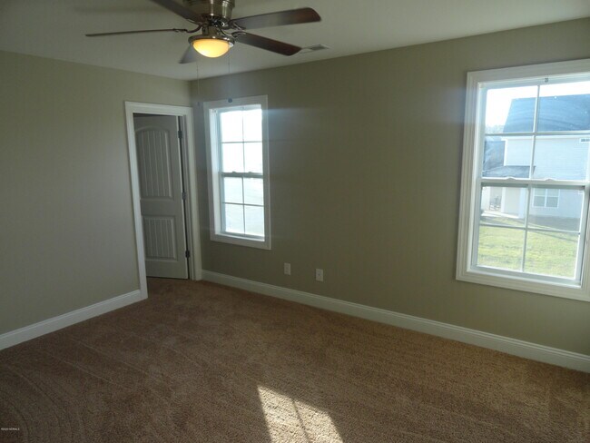 Foto del edificio - 118 Peytons Ridge Dr