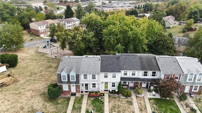 Building Photo - 7005 Lafayette Square