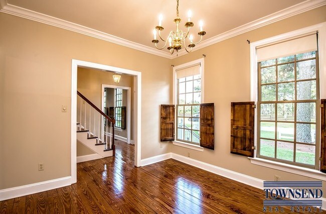 Building Photo - Charming 2-Story Home in Hope Mills (No Pets)