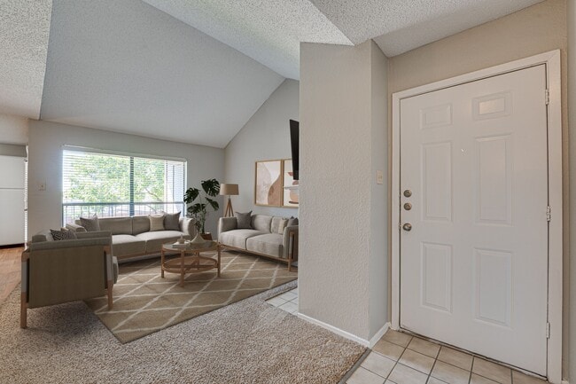 Building Photo - Bardin Oaks