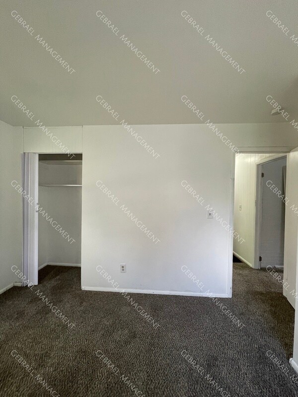 Foto del edificio - 727 Athens St