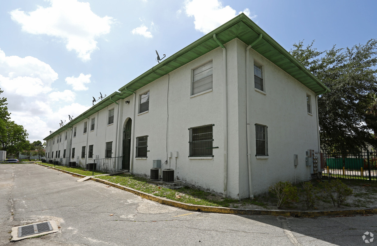Primary Photo - 2113 W Kathleen St