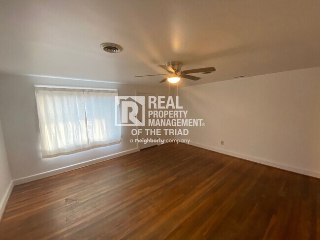 Foto del edificio - Pristine 2 Bed / 1 Bath Home on Vandalia Road