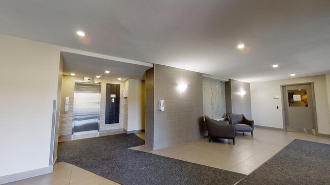 Building Photo - 157 Pearl