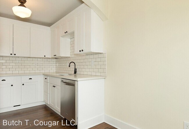 Building Photo - 4405 Corliss Ave N