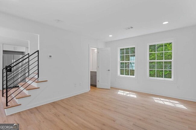 Foto del edificio - 237 Howard St NE