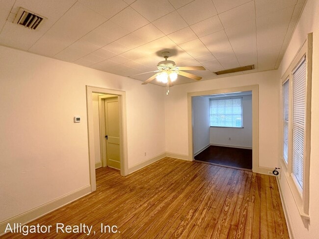 Building Photo - 2 br, 1 bath House - 311 NW 11th Street