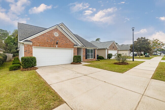 Foto del edificio - 272 High Meadows Cir