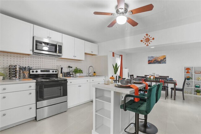 Building Photo - 3880 NW 5th St
