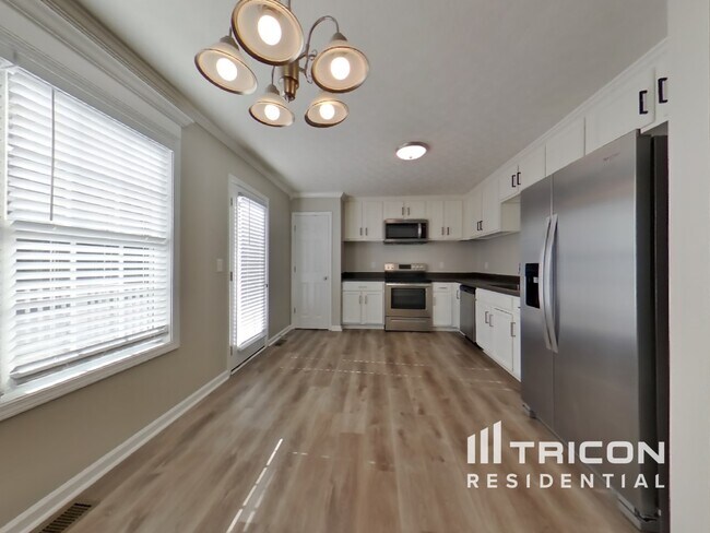 Foto del edificio - 185 Jackson Farms Dr