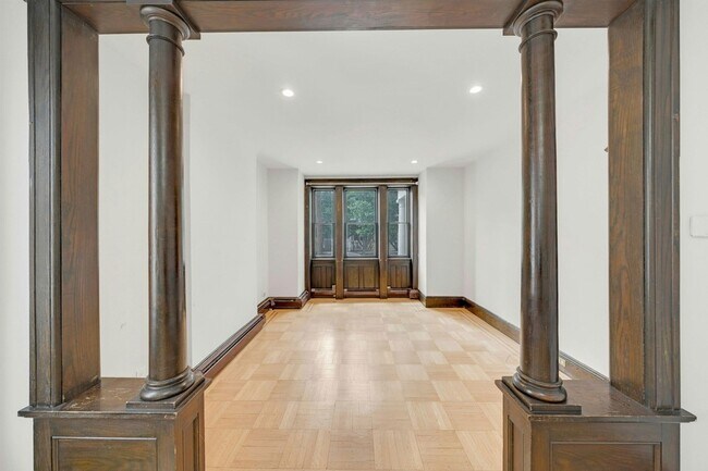 Foto del edificio - 722 27th St