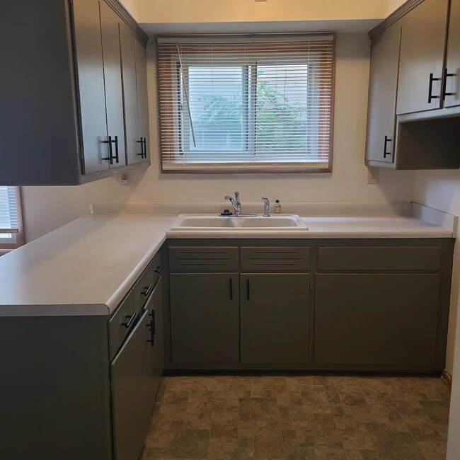 Foto del edificio - 4329 N 91st St