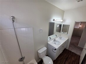 Building Photo - 3711 Lodina Ct