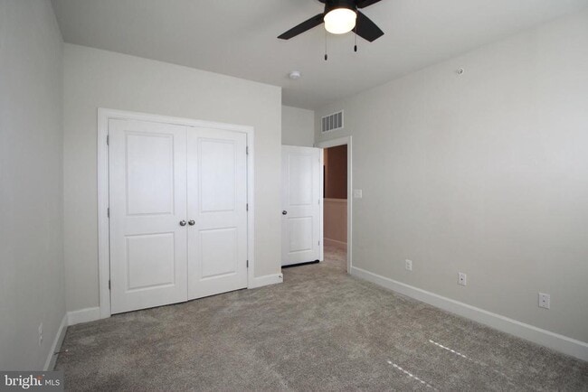 Building Photo - 43355 Radford Divide Ter