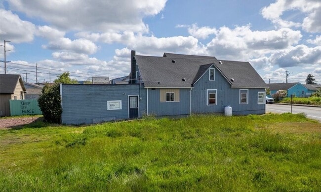 Foto del edificio - 4bd 1ba Home