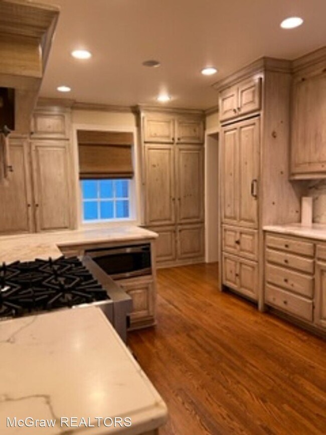 Foto del edificio - 4 br, 3.5 bath House - 2141 E. 31st Place S.