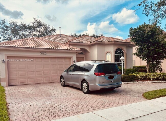 Foto del edificio - 13317 NW 15th Ct