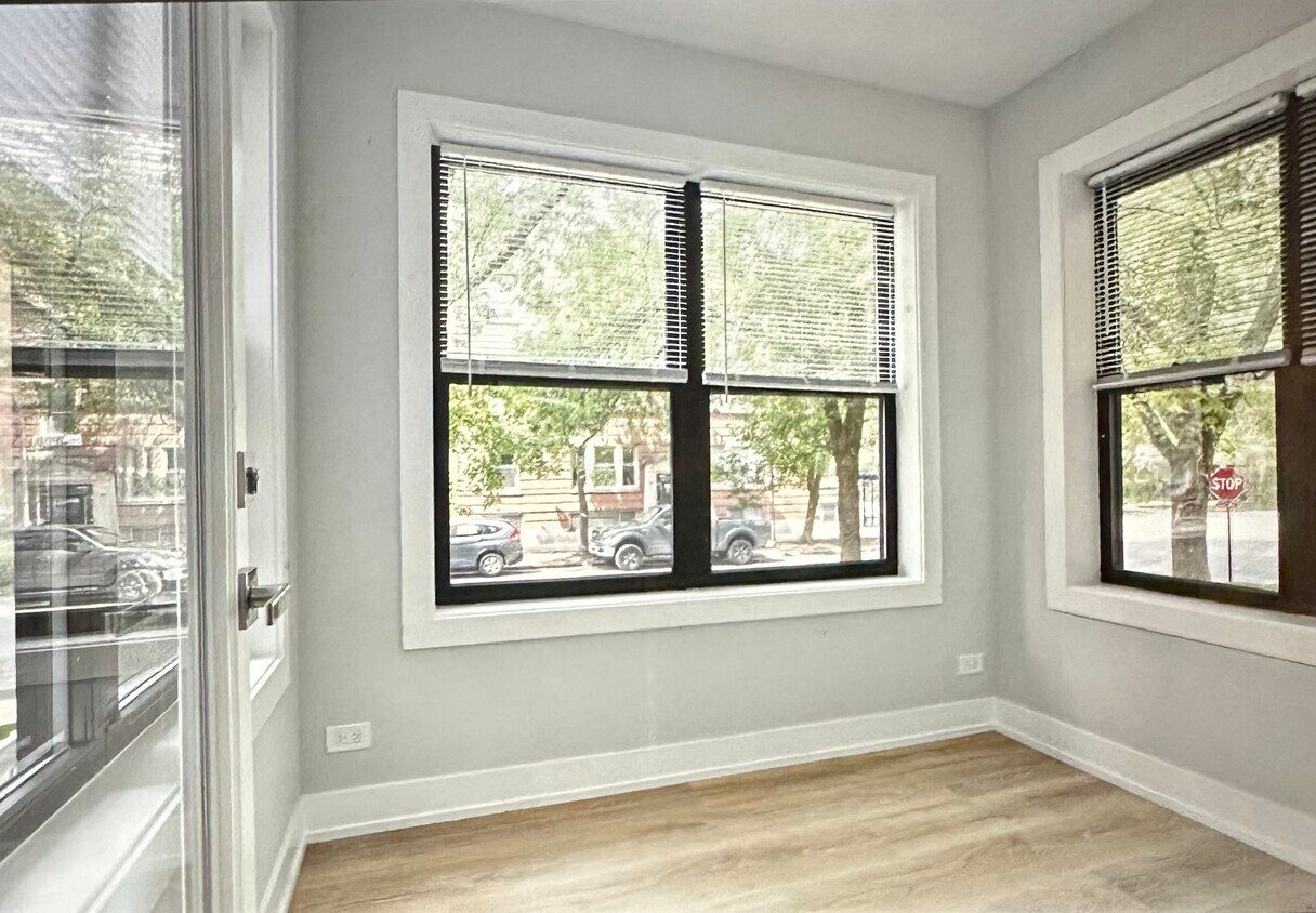 Foto principal - 6931 N Lakewood Ave