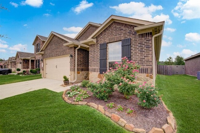Building Photo - 7014 N Sound Ln