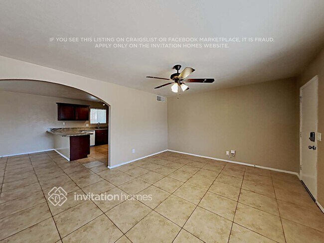 Foto del edificio - 3208 W Columbine Dr