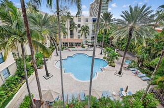 Building Photo - 780 S Sapodilla Ave