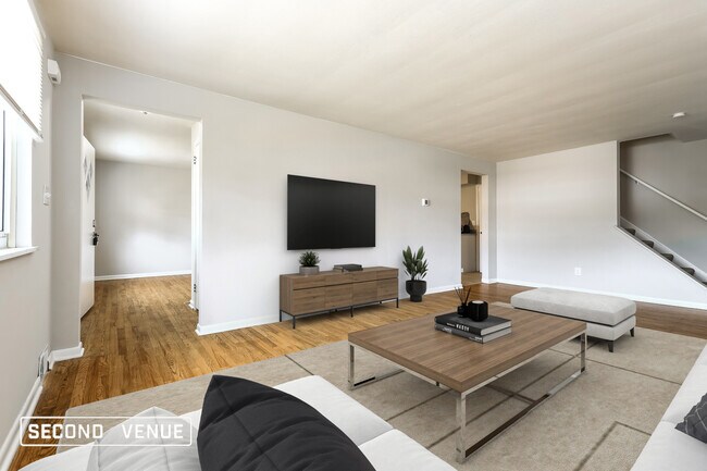 Building Photo - 14080 Lexington Pl