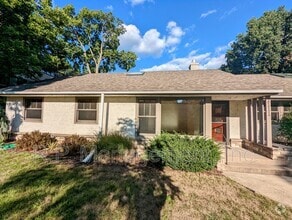 Building Photo - 2111 Irving Ave S