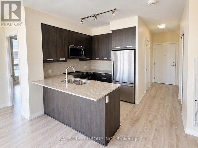 Building Photo - 65 Watergarden Dr