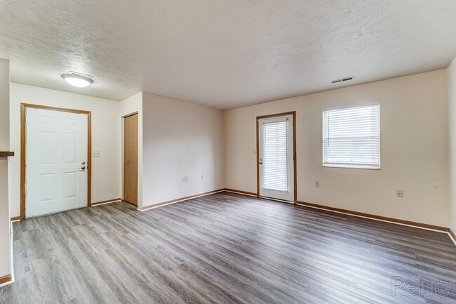 Building Photo - The Residences at Belleville Park