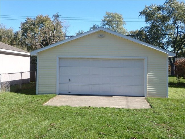 Building Photo - 5250 Drayton Rd