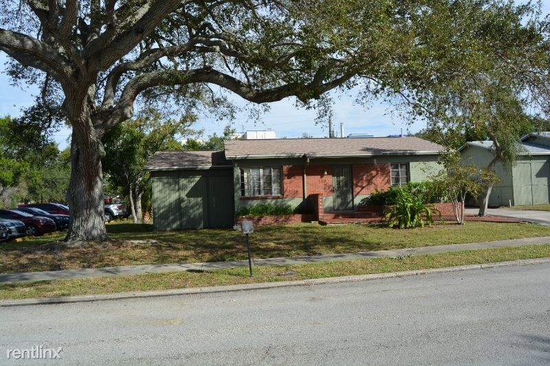 Primary Photo - 2 br, 1 bath Apartment - 110 Barton B Unit B