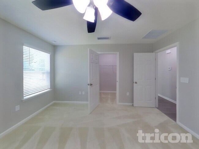 Foto del edificio - 8304 Fouraker Forest Rd