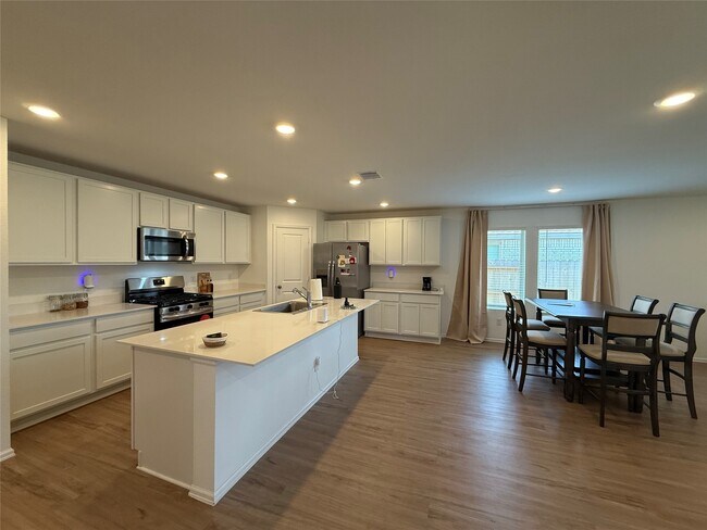 Building Photo - 18634 Gravago Ln
