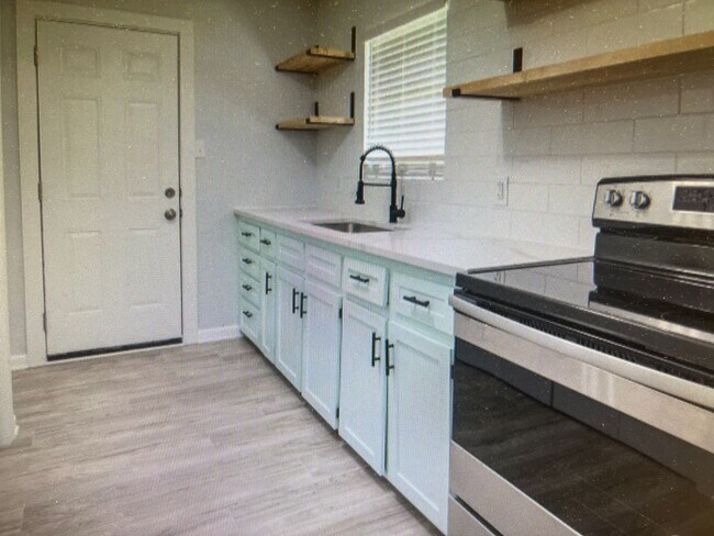 Foto del edificio - Beautiful home just minutes from the Brazos river Granbury