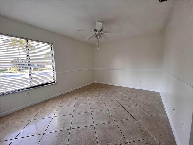 Foto del edificio - 9554 Biscayne Park Ct