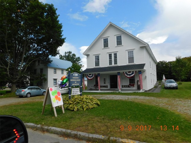 Building Photo - 27 Main St