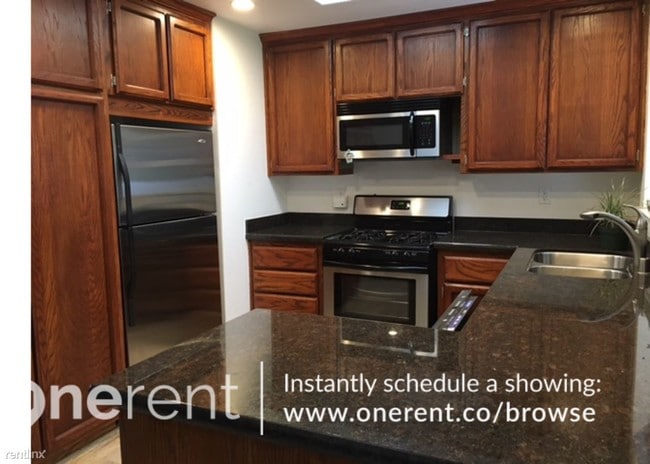 Building Photo - 654 Whitethorne Dr