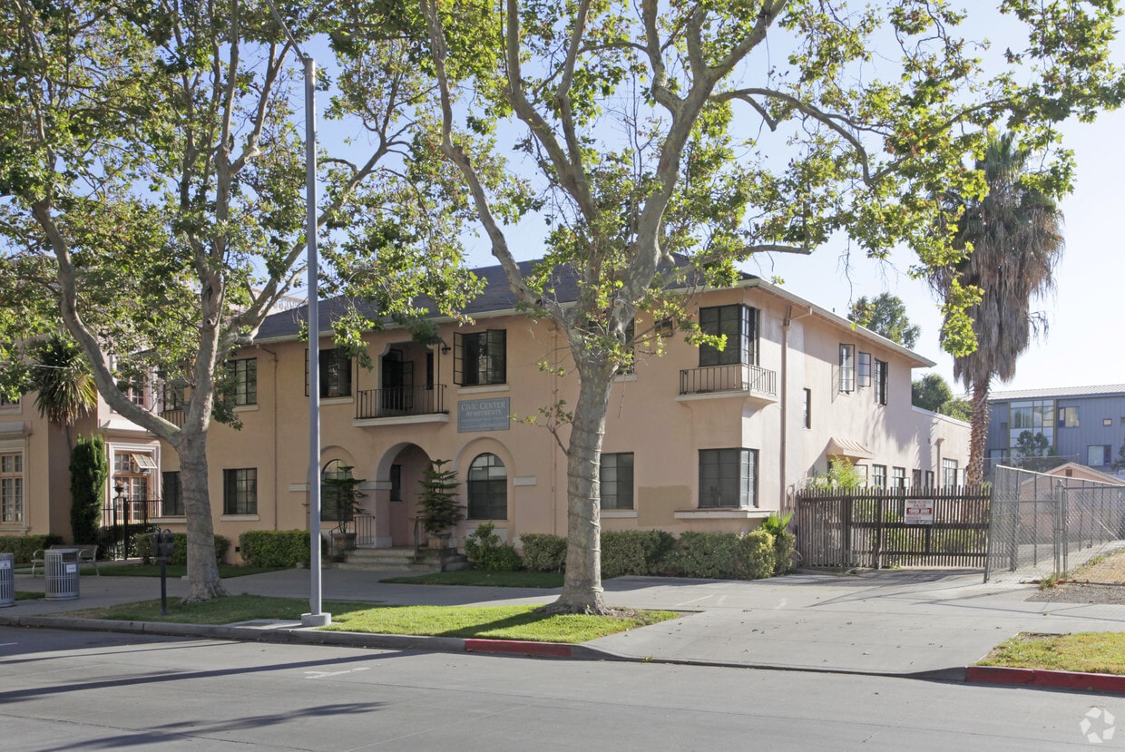 Primary Photo - 54 N 5th St