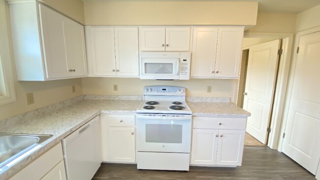 Building Photo - 3724 Carman Rd