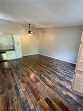 Building Photo - 3542 Chesapeake Dr