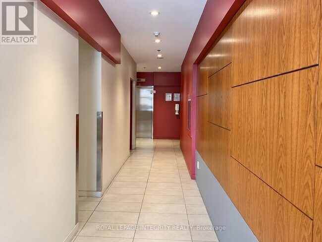 Building Photo - 179 George St