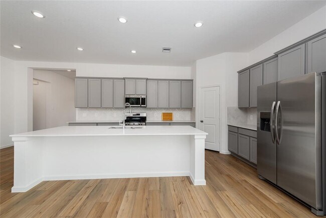 Building Photo - 18115 Scarlett Hummingbird Ct