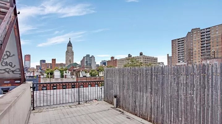 Foto del edificio - 521 E 5th St