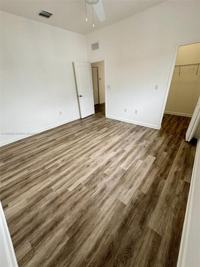 Foto del edificio - 229900 SW 114TH PATH
