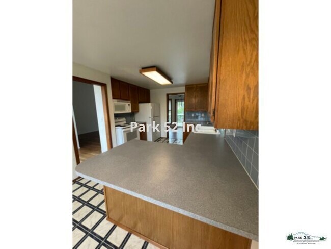 Building Photo - 9915 Zircon Dr SW