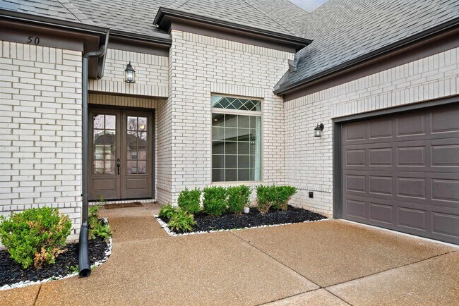 Building Photo - 50 Whispering Creek Dr