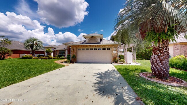 Building Photo - 2083 Forest Gate Dr E