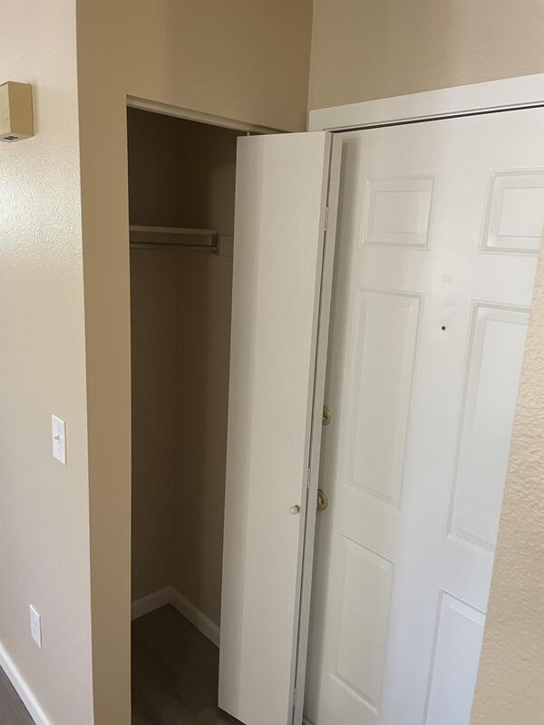 Foto del edificio - 4501 E Boardwalk Dr